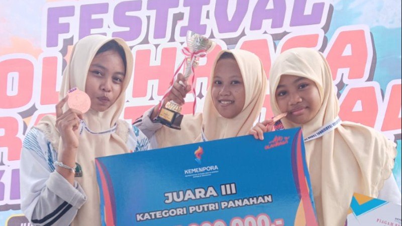 Juara 3 Olah Raga Tradisional
