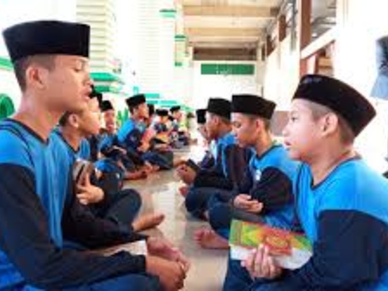 Bina Karakter & Tahfidz